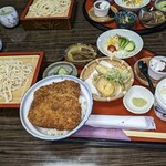 山宝 - 満足度が凄い蕎麦セット1500円（わらじカツ2枚に変更）