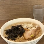 中華そば まがりすけ - 限定釦をポチッと900円＋現金で50円