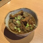 清香園 - ・ホルモン煮込み 500円/税込