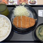 松のや - ロースカツ定食ご飯大盛無料590円税込