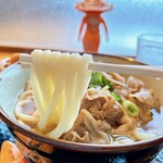 讃岐 鳥越製麺所 - ツルッとした、かなりの細麺