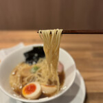 TAMURO - 三河屋製麺の細ストレート麺はツルパツ食感