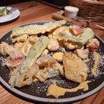 Bistro U - ソースが秀逸な野菜のフリット