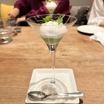 Le Beurre Noisette TOKYO - フワッフワムースの下はそら豆のペーストとお豆　カリカリクルトン。