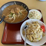 宝多 - セットB(味噌ラーメン+五目炒飯)❗️