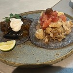 唐黍堂 - 季節のタコス(ホタルイカと茄子)＆豚のメキシカンコンフィタコス