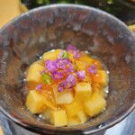 鮨 かぐら - 下には 水タコが。いくらの プチプチと、たけのこのコリコリとした食感、水タコのくにゅくにゅ、とても楽しい 一品でした