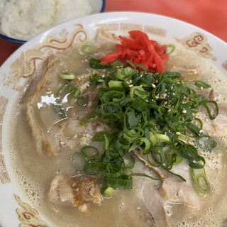 豚骨ラー麺 ごん太 - 料理写真: