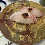 海鮮グルメ寿司 楽半 - 醤油のせの鯛