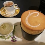 ガストロノミー ジョエル・ロブション - シャルトリューズのスフレ ピスタチオのグラスと共に