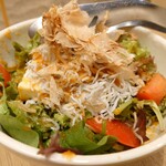 大名古屋酒場喰海 - 豆腐のヘルシーサラダ　858円