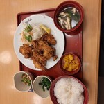 Joi Furu - メガ盛り大分唐揚げ定食(にんにく醤油味)ご飯大盛り、納豆
