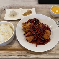 CINA New Modern Chinese - ランチ　ラーズーチー　1200円