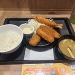 松のや 高崎南大類店 - 海鮮盛合せ (有頭大海老 イカ 白身魚)
