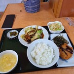 Tousen rou - 日替りランチBランチ(回鍋肉、揚げ物:コロッケ)