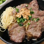 かんじんかなめ - ステーキ (下にモヤシ) ４人前