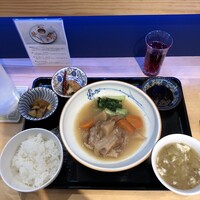 中国意境菜 白燕 - シンガポール風白バクテー1300円