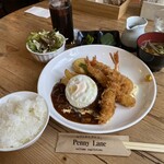 Peni Ren - デミグラハンバーグに目玉焼のってるぅ