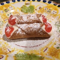 シチリア島の伝統菓子 カンノーロ