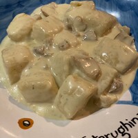 自家製ニョッキ ポルチーニ茸とゴルゴンゾーラのクリームソース