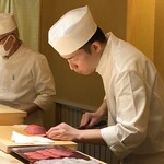 くるますし - 真剣な眼差しの高平氏。