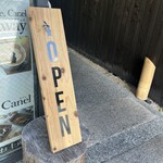 MOON & BACK Ramen Bar & Branch Cafe - 