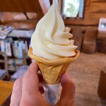 蔵王マウンテンファーム・山川牧場 - バニラソフトクリーム