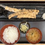 Aburino Sachi - サーモンハラス炭火焼き定食