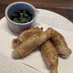 牡蠣屋 Wine&Sake 居酒屋 - 鶏皮餃子