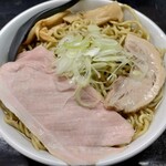 自家製麺 結び  - らーめん特盛（950円）