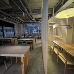 牡蠣屋 Wine&Sake 居酒屋 - 半個室２つあります、6人と10人