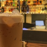 TAKE 5 Bar & Cigar - 自家製キャラメルミルクティー