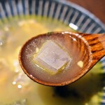 青ヶ島屋 - 身・皮・内臓、余すところなく使う。多彩な食感はスッポン料理を思わせる