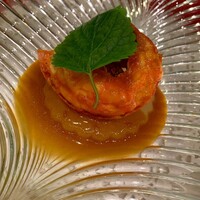 ラ・グランターブル ドゥ キタムラ - カナダ産・オマール海老のポワレ
                    青森産・林檎のコンポートと共に甲殻類の美味しさたっぷりのソース・アメリケーヌ