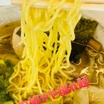 支那そば一真 - 麺リフト♫