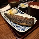 炭火焼食堂 こがね屋 - さば接写