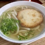 弥太郎うどん - 丸天うどん　丸天にはゴボウ入りです。