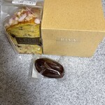 LESS by Gabriele Riva & Kanako Sakakura - 自宅で撮影