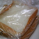 パンの耳までボリューミー！！