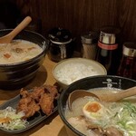 とんこつらぁ麺 嘉晴 - 