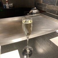 神戸牛 鉄板焼 リオ 大阪御堂筋店 - 