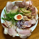 虎一番 - 味噌+チャーシュー+タマネギTP