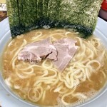 家系ラーメン まこと家 - 