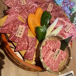 焼肉名匠 山牛 - 