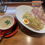 あいつのラーメン かたぐるま - 