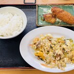 Oogiya Shokudou - 豚肉・玉子入り野菜炒め、コーンクリームコロッケ、ご飯小
