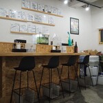 麺匠 いけだ - 店内（カウンター席）