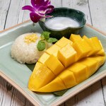 [Limited time offer] Thai mango and sticky rice dessert "Khao Niaw Mamuang"