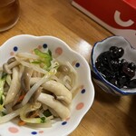 知床らうす亭 - ナムル　黒豆煮