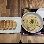 一口餃子専門店 赤坂ちびすけ - 炒飯餃子セット